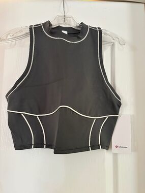 Lululemon cropped tank